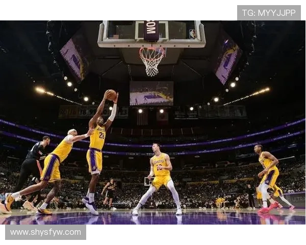 NBA最新动态平台推荐，让你不漏掉任何一条精彩赛事新闻 - 副本 (3)